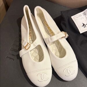CC LOGO Cream Mary Jane Flats with Gold Buckle SIZE 38